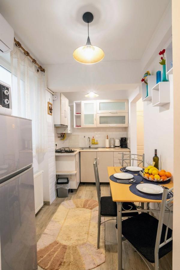 Modern & Stylish Apartment Excellent Location Superhost Constanţa Buitenkant foto